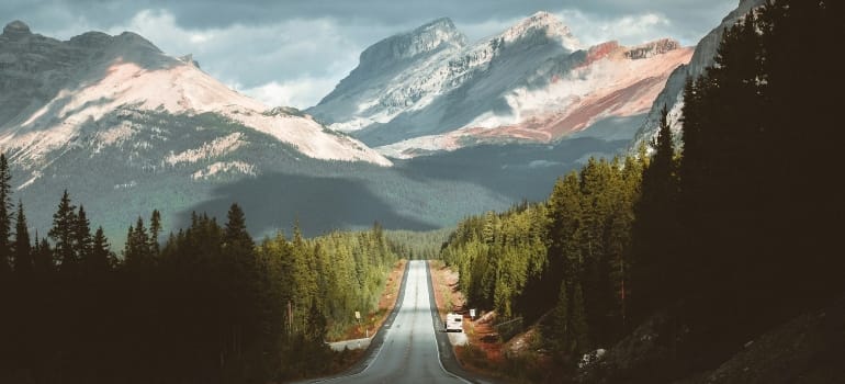Picture of the Alberta landscape 