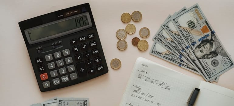 Picture of a budgeting setup 