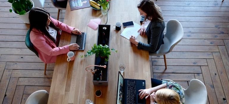 people reading how to Organize Your Office Relocation
