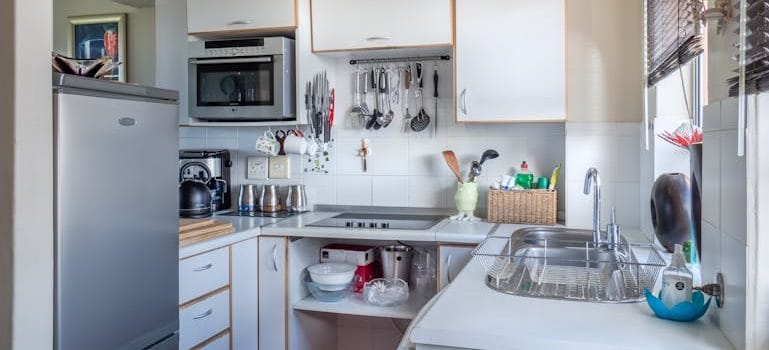 Pack Your Kitchen Like a Pro 
