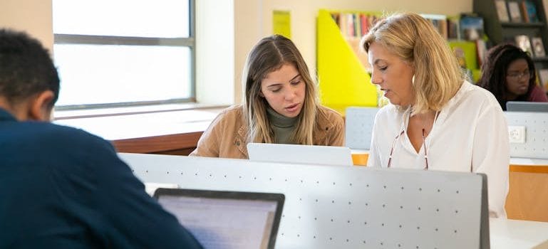 people talking about Tips for Relocating for Your Dream Job