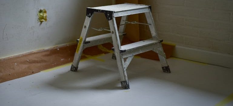 Gray Ladder