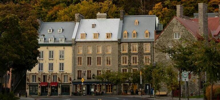 Best Cities in Quebec to Consider have houses